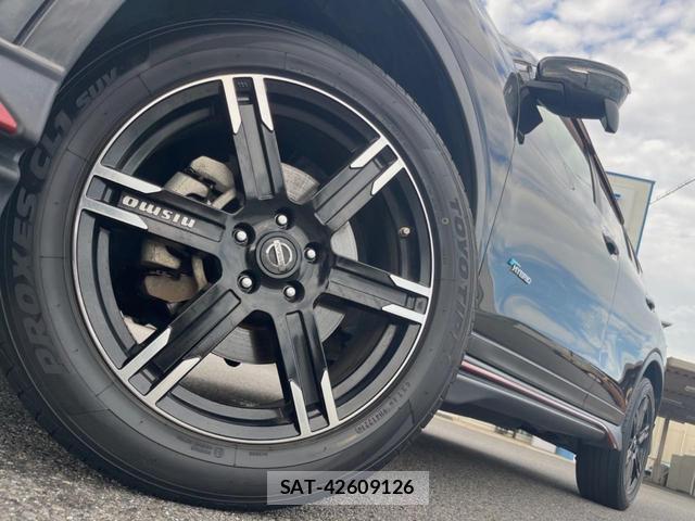 Nissan X-TRAIL 2016-09 8545615-14
