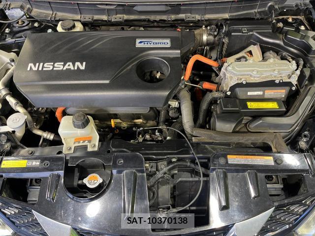 Nissan X-TRAIL 2015-12 8546641-17