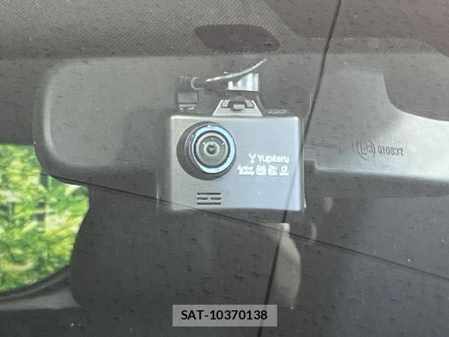 Nissan X-TRAIL 2015-12 8546641-6