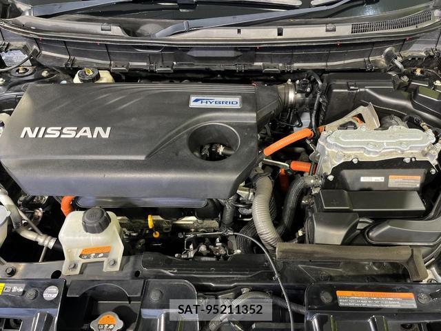 Nissan X-TRAIL 2015-07 8546650-17