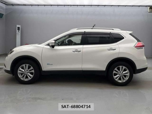 Nissan X-TRAIL 2015-07 8547936-3