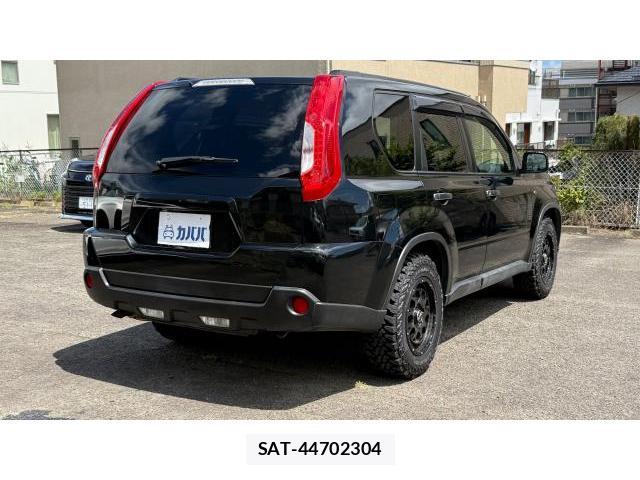 Nissan X-TRAIL 2012-11 8548924-1