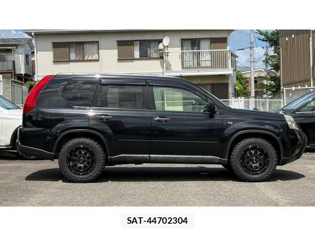 Nissan X-TRAIL 2012-11 8548924-3