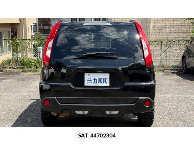 Nissan X-TRAIL 2012-11 8548924-4