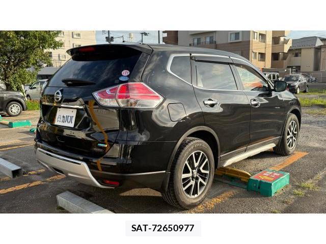 Nissan X-TRAIL 2014-10 8548933-14