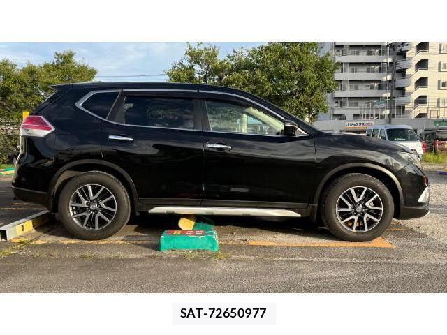 Nissan X-TRAIL 2014-10 8548933-2