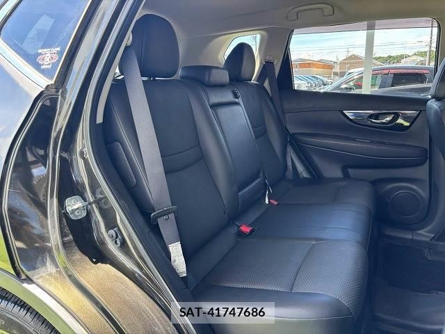 Nissan X-TRAIL 2017-08 8549740-11