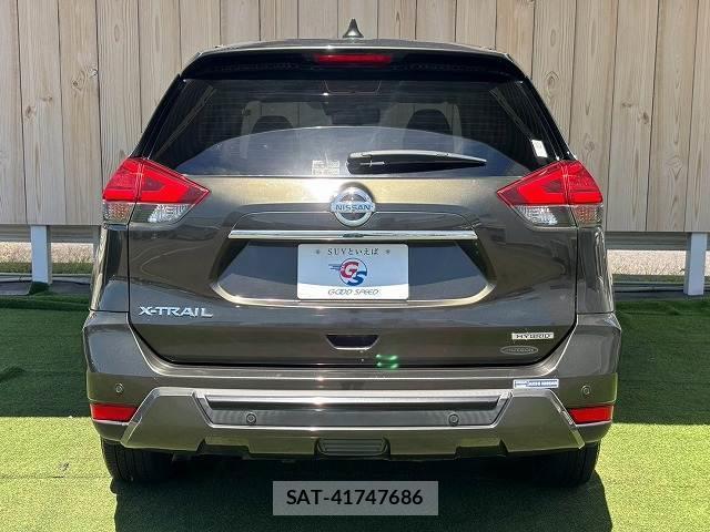 Nissan X-TRAIL 2017-08 8549740-15