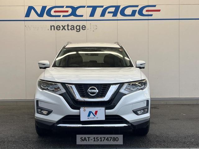 Nissan X-TRAIL 2017-08 8549819-14