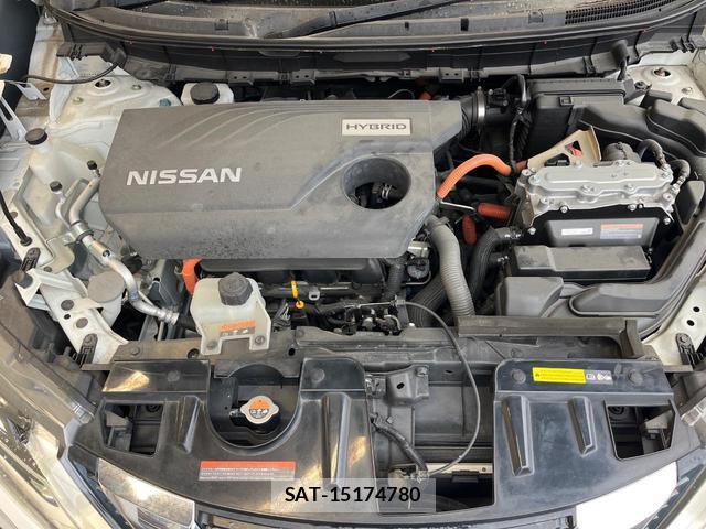Nissan X-TRAIL 2017-08 8549819-18