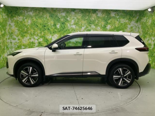 Nissan X-TRAIL 2023-07 8549983-1
