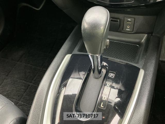 Nissan X-TRAIL 2014-03 8552673-17