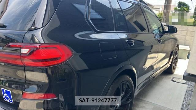 Bmw X7 2021-11 8550318-10