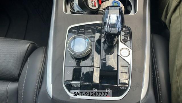 Bmw X7 2021-11 8550318-14