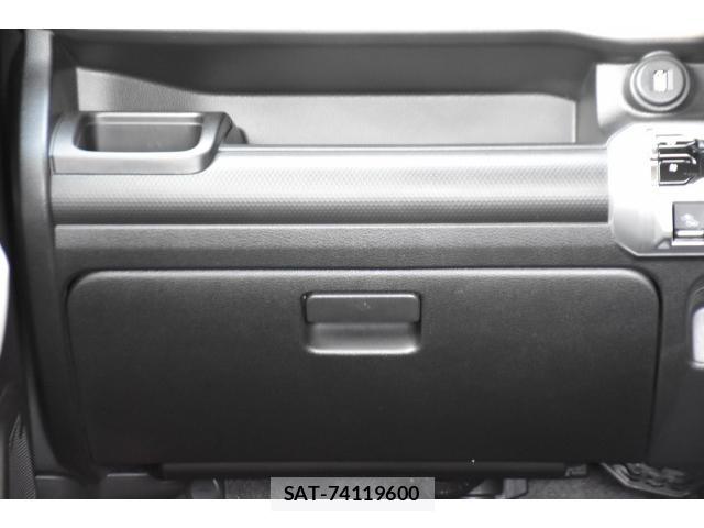 Suzuki X BEE 2022-06 8548655-16