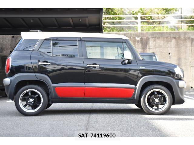 Suzuki X BEE 2022-06 8548655-4