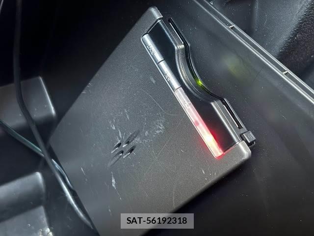 Suzuki X BEE 2018-04 8549741-9