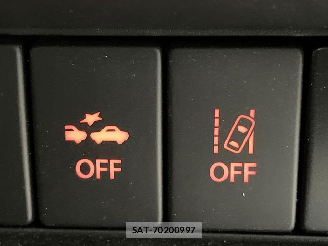Suzuki X BEE 2021-03 8551269-4