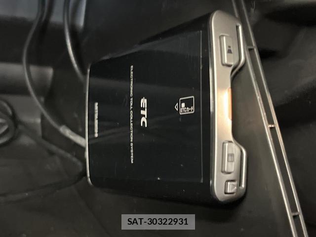 Suzuki X BEE 2018-08 8551710-3
