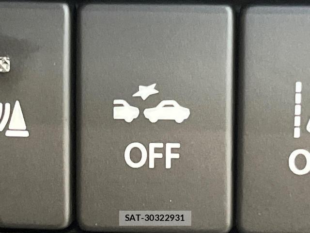 Suzuki X BEE 2018-08 8551710-4