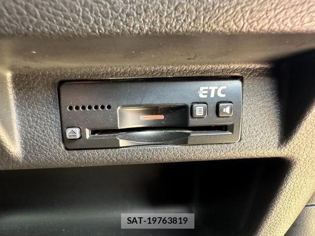 Suzuki X BEE 2018-09 8552038-8