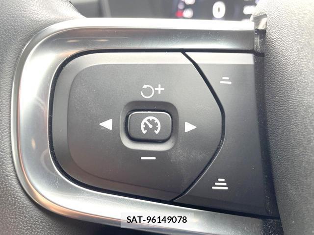 Volvo XC40 2021-09 8546823-10