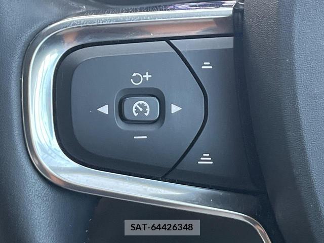Volvo XC40 2021-06 8547016-10