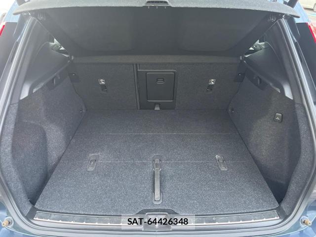 Volvo XC40 2021-06 8547016-14