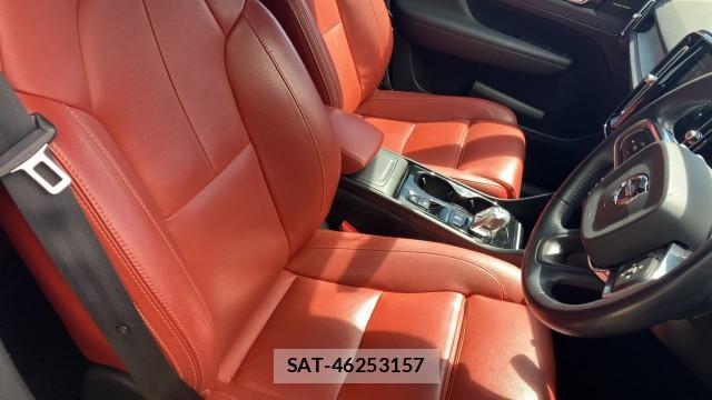 Volvo XC40 2019-05 8550280-5