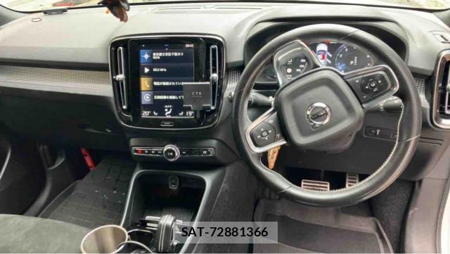 Volvo XC40 2020-11 8550403-16