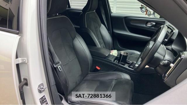 Volvo XC40 2020-11 8550403-5