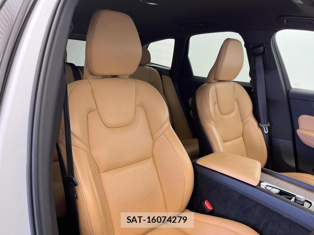 Volvo XC60 2021-10 8545578-13