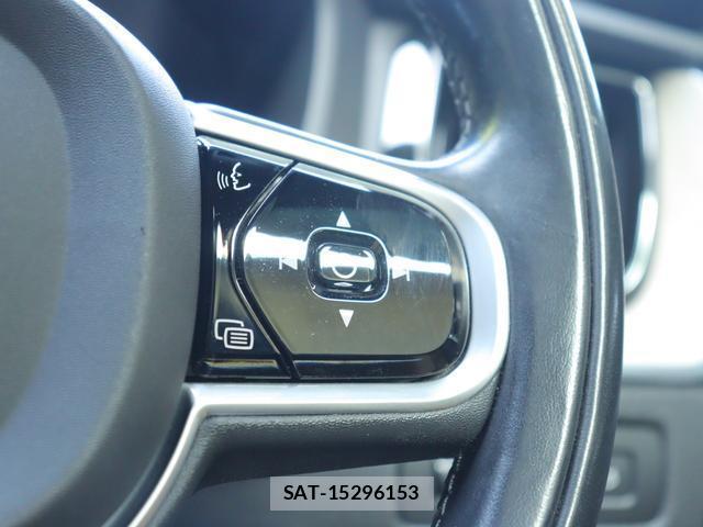 Volvo XC60 2018-03 8545641-14