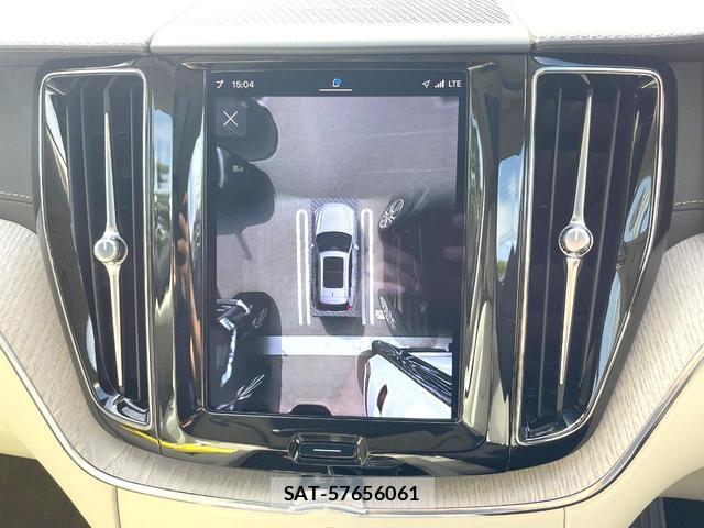 Volvo XC60 2022-04 8546822-8