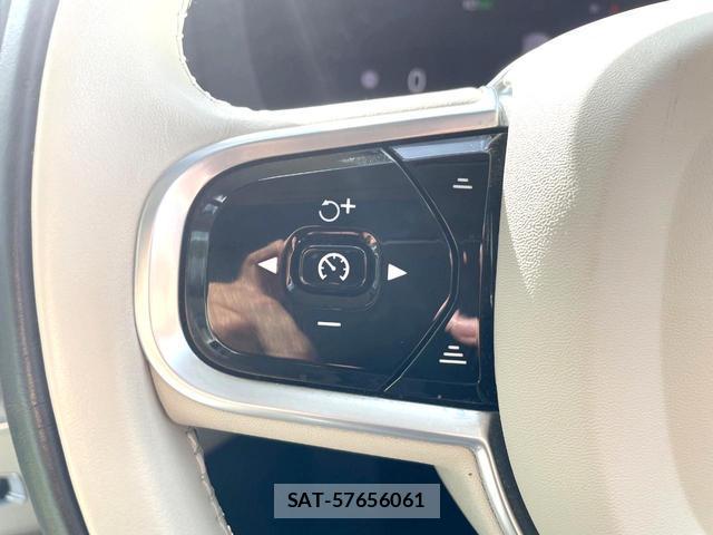 Volvo XC60 2022-04 8546822-9