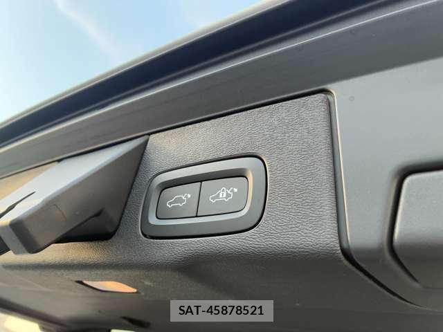Volvo XC60 2021-10 8548575-16