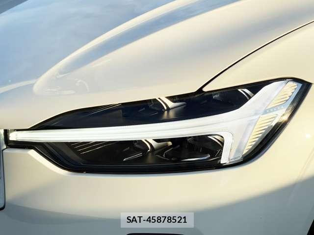 Volvo XC60 2021-10 8548575-17