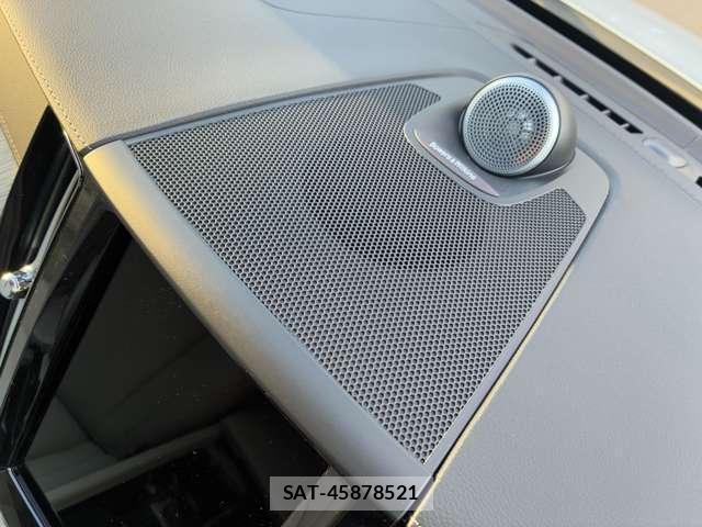 Volvo XC60 2021-10 8548575-6