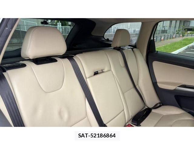 Volvo XC60 2014-12 8548771-6