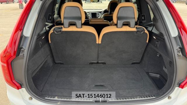 Volvo XC90 2017-02 8550340-10