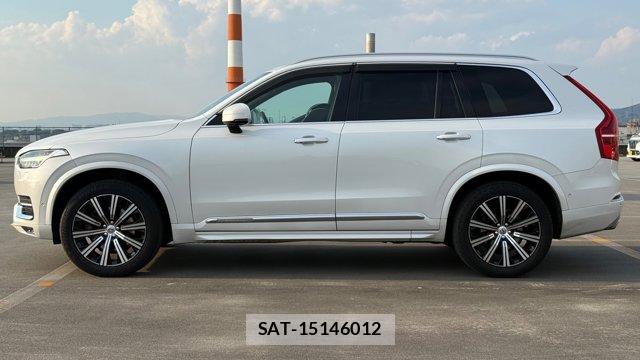 Volvo XC90 2017-02 8550340-6