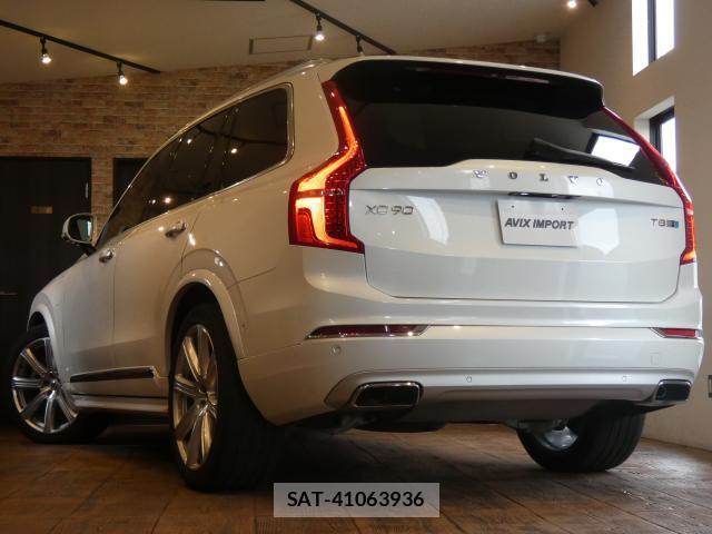 Volvo XC90 2017-02 8552088-1