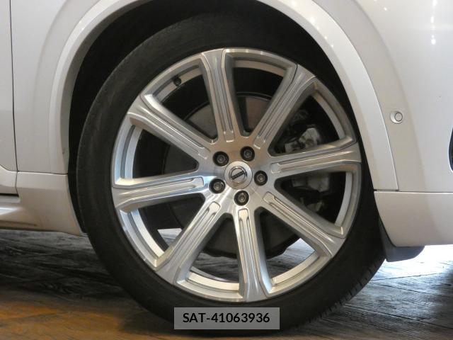 Volvo XC90 2017-02 8552088-5