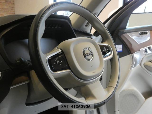 Volvo XC90 2017-02 8552088-9