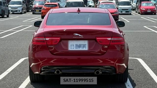 Jaguar XE 2015-07 8550283-1