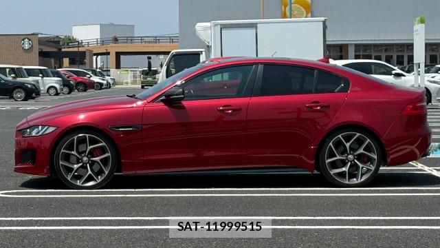Jaguar XE 2015-07 8550283-10