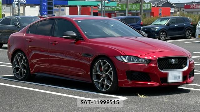 Jaguar XE 2015-07 8550283-11