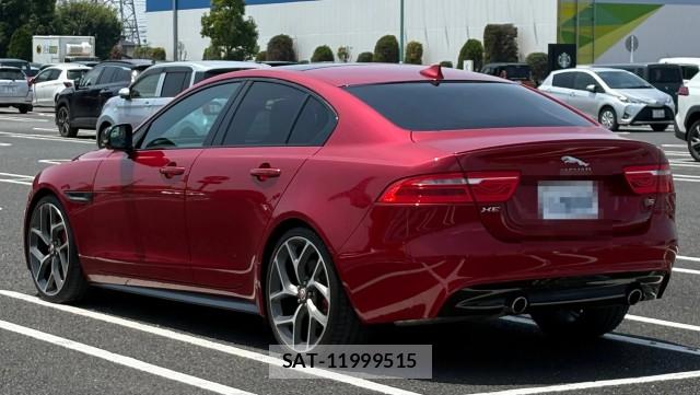 Jaguar XE 2015-07 8550283-12
