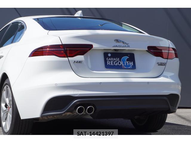 Jaguar XE 2019-10 8552116-11
