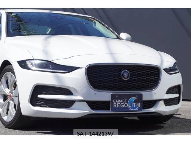 Jaguar XE 2019-10 8552116-5